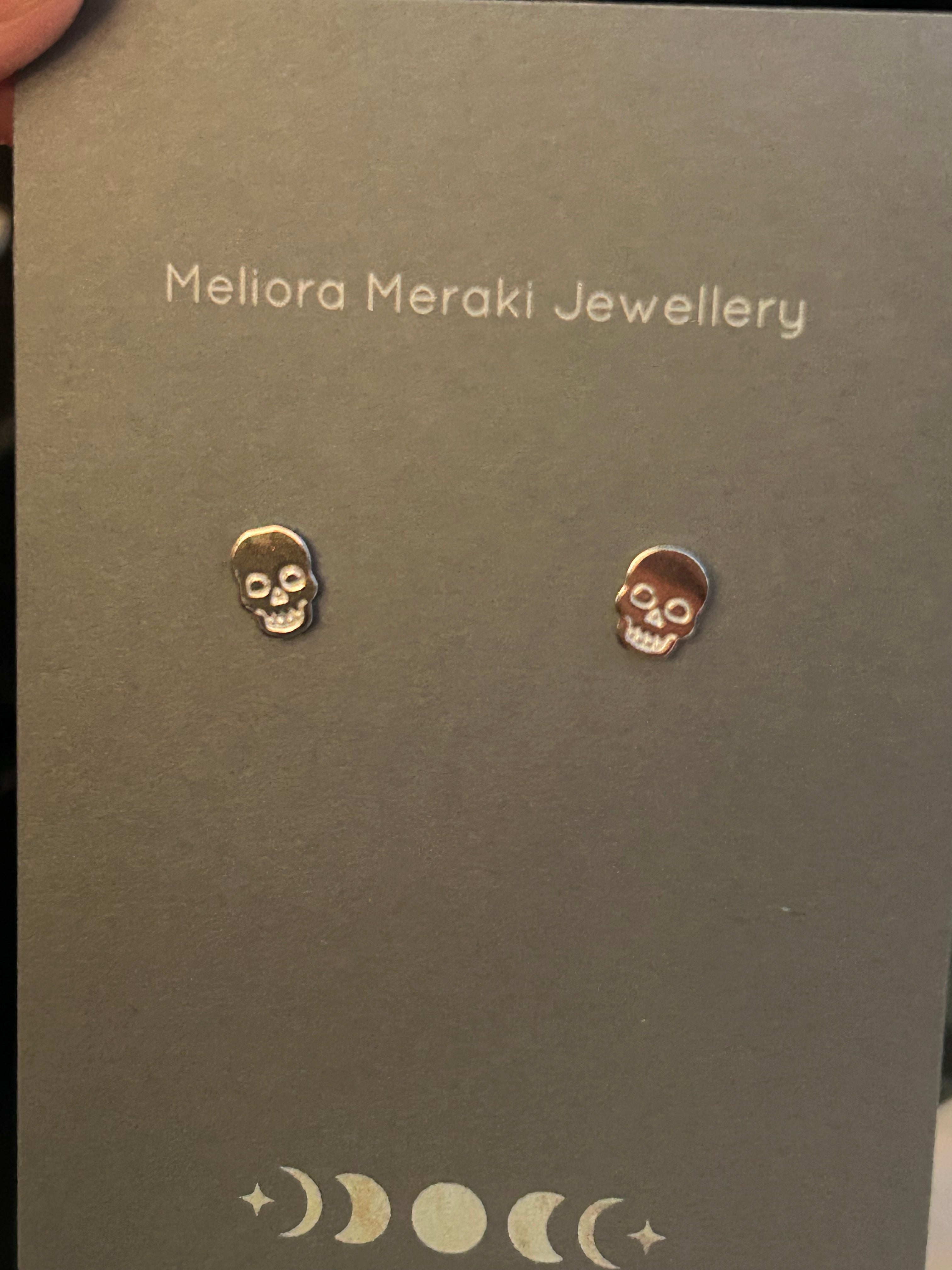 Skull studs