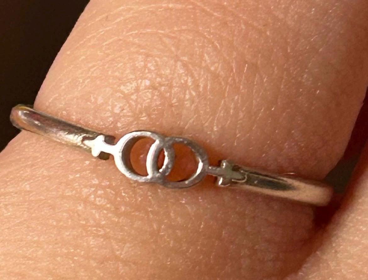 sterling silver double venus lesbian ring