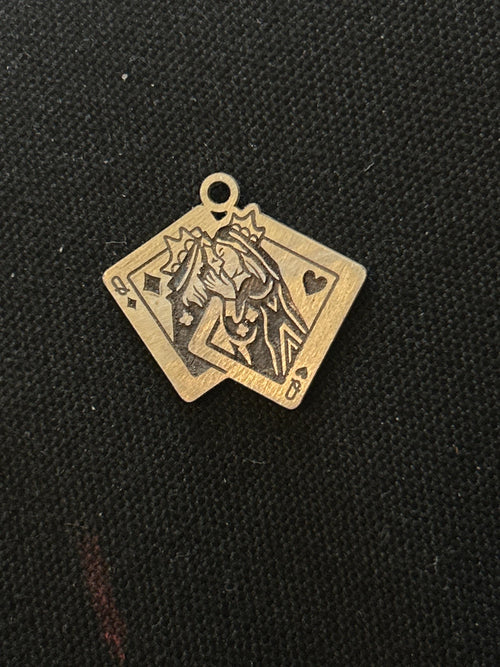 Lesbian Queen kissing Necklace
